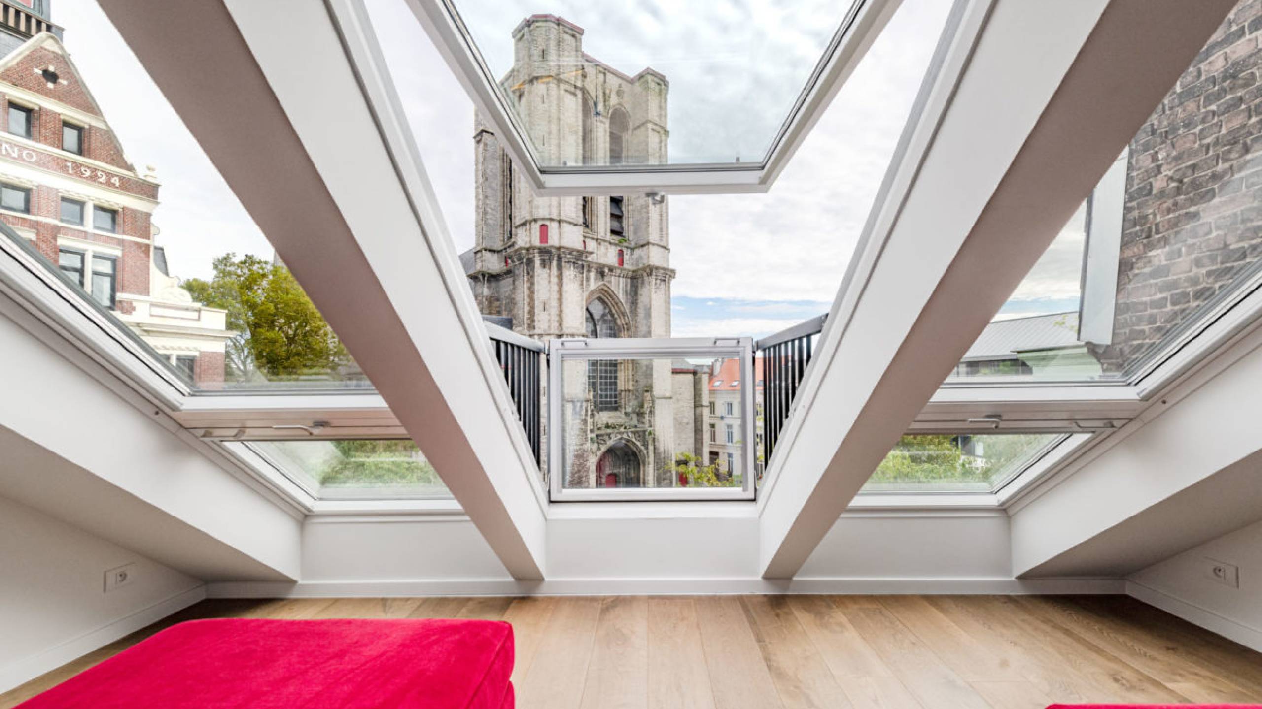 Gents herenhuis straalt pracht van weleer uit