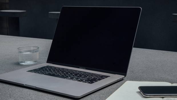 12 laptops ter beschikking voor opleiding